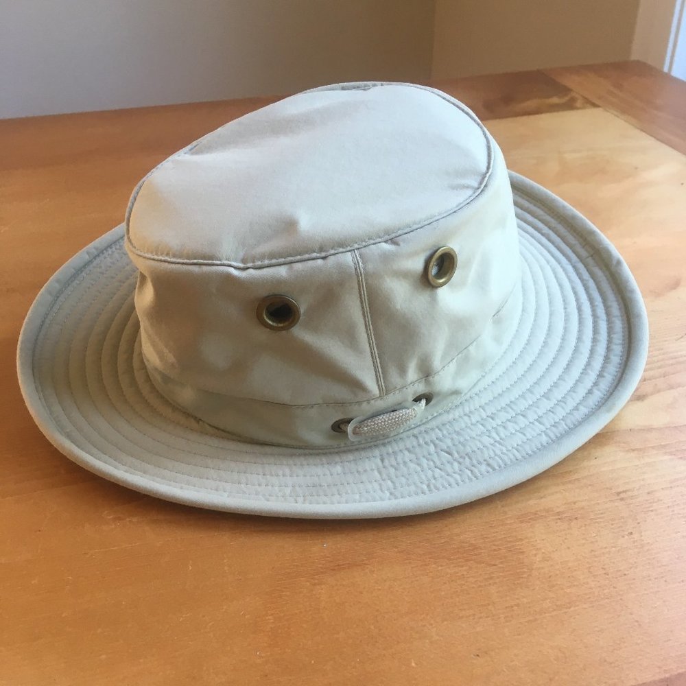 Tilley Lightweight Nylon Hat, 7 1/8